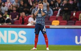 Điểm yếu của Ben White lộ rõ ở trận thua Brentford