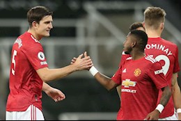 HLV Solskjaer không đồng tình với Roy Keane về Fred và McTominay