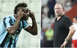 Balotelli gây sốc với pha ăn mừng trêu ngươi HLV đối thủ