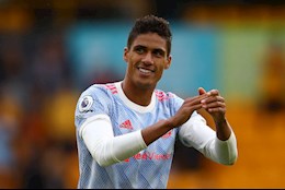 Các ngôi sao của MU kinh ngạc với Raphael Varane