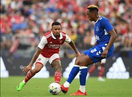 Gabriel Jesus tiết lộ lý do xô xát với đồng đội cũ