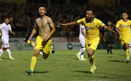 HLV Chu Đình Nghiêm: Phan Văn Đức chỉ cần 1 phút loé sáng