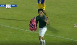 VIDEO: Em ruột Phi Sơn dứt điểm đẳng cấp vào lưới Hà Nội FC