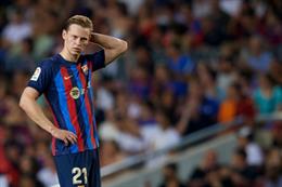 De Jong đồng ý giảm lương để ở lại Barca