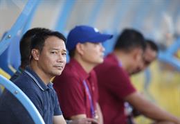 Thoát hiểm ở Bình Dương, HLV Nam Định nói gì sau trận?