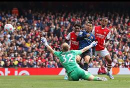 Huyền thoại Arsenal dự đoán kết quả trận đấu tại Old Trafford