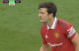 CĐV MU cạn lời với Harry Maguire