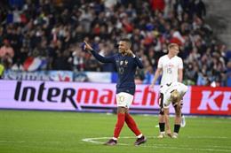 Kylian Mbappe lọt Top 10 cầu thủ ghi nhiều bàn nhất cho ĐT Pháp ở tuổi 23