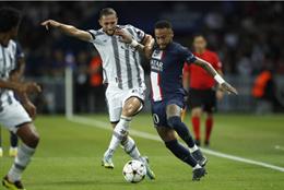 MU vẫn chưa từ bỏ Adrien Rabiot