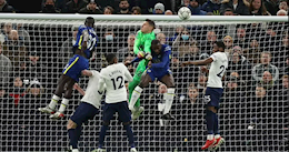 Antonio Conte bị chỉ trích thậm tệ