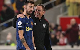 Rangnick thẳng tay tước vị trí số 10 của Bruno Fernandes