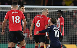 Grealish hẹn Romeu trong đường hầm để thanh toán nợ nần