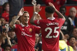 Paul Scholes lại chê bộ đôi đắt giá của MU