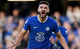 Broja thở phào sau khi ghi bàn thắng đầu tiên cho Chelsea