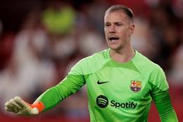 Tin bóng đá tối 25/8: Barca gia hạn với ter Stegen