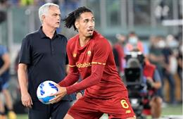 Jose Mourinho tiếc cho Chris Smalling