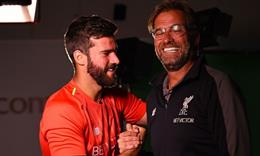 Jurgen Klopp ngả mũ trước màn trình diễn của Alisson