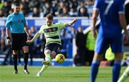 Siêu phẩm đá phạt của De Bruyne tung lưới Leicester