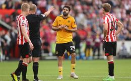 "Quái thú" Diego Costa nhận thẻ đỏ đầu tiên ở Premier League