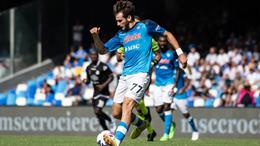 Antonio Conte lên tiếng bảo vệ Khvicha Kvaratskhelia