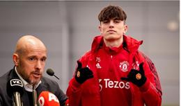 Erik ten Hag yêu cầu MU làm một điều với Ajejandro Garnacho?