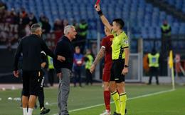 Mourinho nhận thẻ đỏ, tức giận chỉ trích học trò sau trận hòa Torino