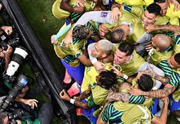 Brazil 2-0 Serbia: Đẳng cấp của Selecao