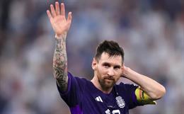 Messi tức giận vì lại đá hỏng penalty