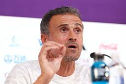HLV Luis Enrique cho các học trò đá phạt đền 1000 lần