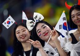 Những CĐV nữ đẹp nhất World Cup 2022