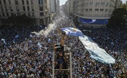 Video: Cảnh tượng ăn mừng hoành tráng tại thủ đô Argentina