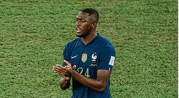 Ibrahima Konate là cầu thủ đen đủi nhất năm 2022