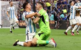 Dybala đá luân lưu vào lưới Pháp nhờ lời khuyên của Emiliano Martinez