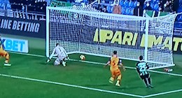 Rui Patricio mắc sai lầm khó tin trong màu áo Roma