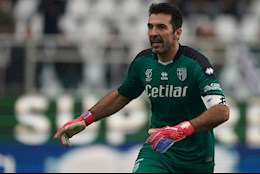 Chính thức: Buffon thi đấu tới năm 46 tuổi