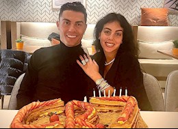 Đón sinh nhật tuổi 37, Ronaldo tranh thủ "nịnh vợ"