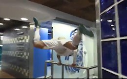 Video: Modric phát cuồng sau màn ngược dòng của Real