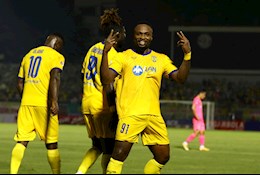 Xem lại siêu phẩm bắt vô-lê vào lưới Sài Gòn FC của Oseni