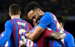 Nổ súng không ngừng, Aubameyang sánh ngang những huyền thoại Barca