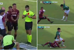 VIDEO: Nhận thẻ đỏ vì ngã vào người đối thủ