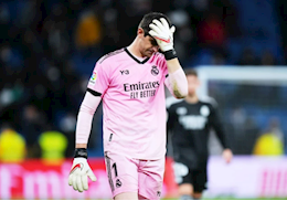 Thibaut Courtois chất vấn Carlo Ancelotti