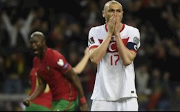 Tội đồ đá hỏng penalty tuyên bố từ giã đội tuyển Thổ Nhĩ Kỳ