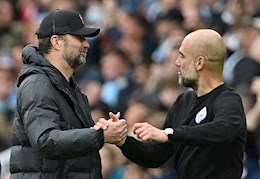 VIDEO: Pep khoác vai bá cổ Klopp sau đại chiến Man City vs Liverpool