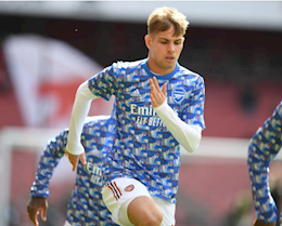 Emile Smith Rowe đá cắm trước Southampton