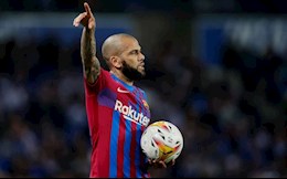 Dani Alves chuẩn bị đối đầu Barca trong màu áo mới