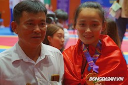 Võ sĩ Nguyễn Thị Hương và tấm HCV SEA Games thứ 10 của gia đình