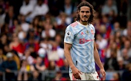 Cavani giơ ngón tay thối với CĐV MU