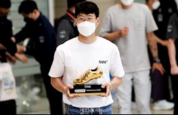 Son Heung-min gây bão khi trở lại Hàn Quốc