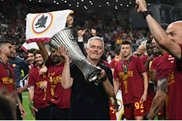 Jose Mourinho là HLV đầu tiên trong lịch sử làm được điều này?