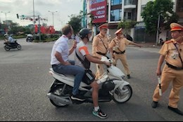 HLV Polking phân trần về bức ảnh chụp cảnh vi phạm giao thông ở Nam Định